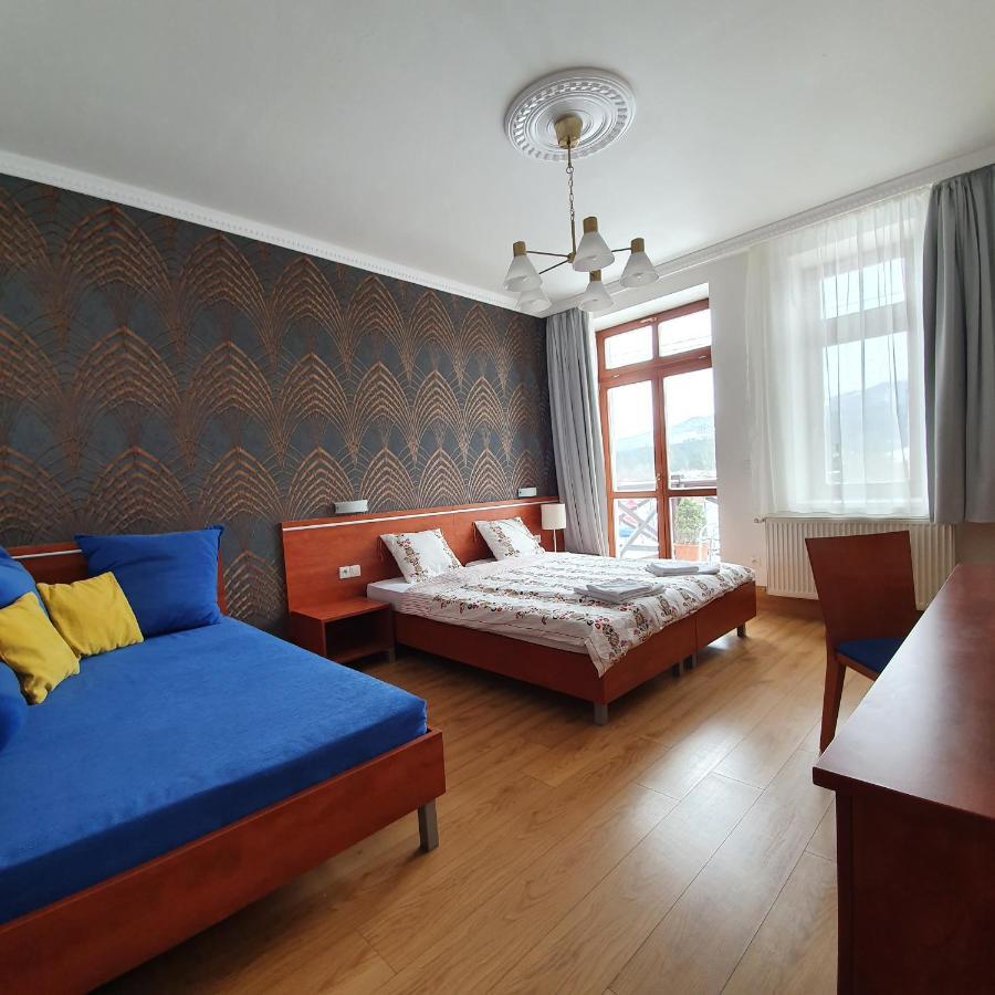 Red Deer Hotel Brezno Extérieur photo